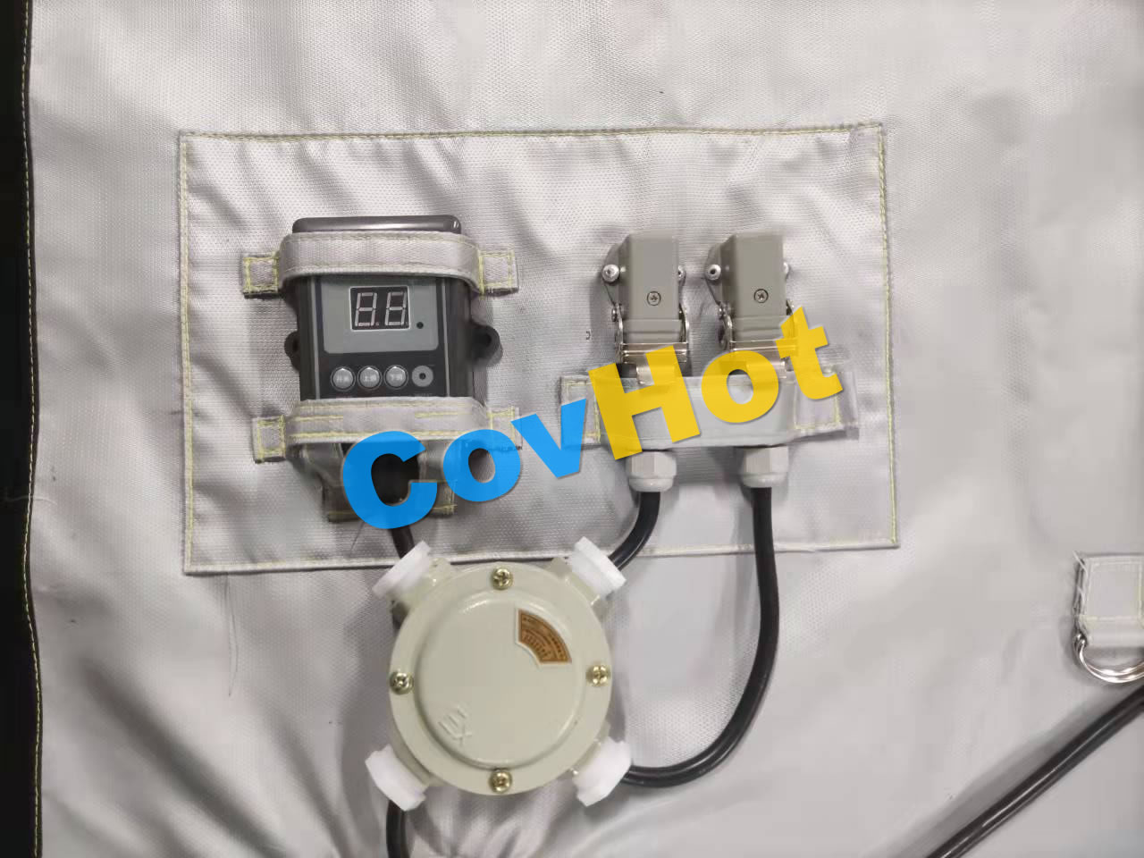 電伴熱<a href=http://www.jcc.org.cn/e/tags/?tagname=%E4%BF%9D%E6%B8%A9%E5%A5%97 target=_blank class=infotextkey>保溫套</a>